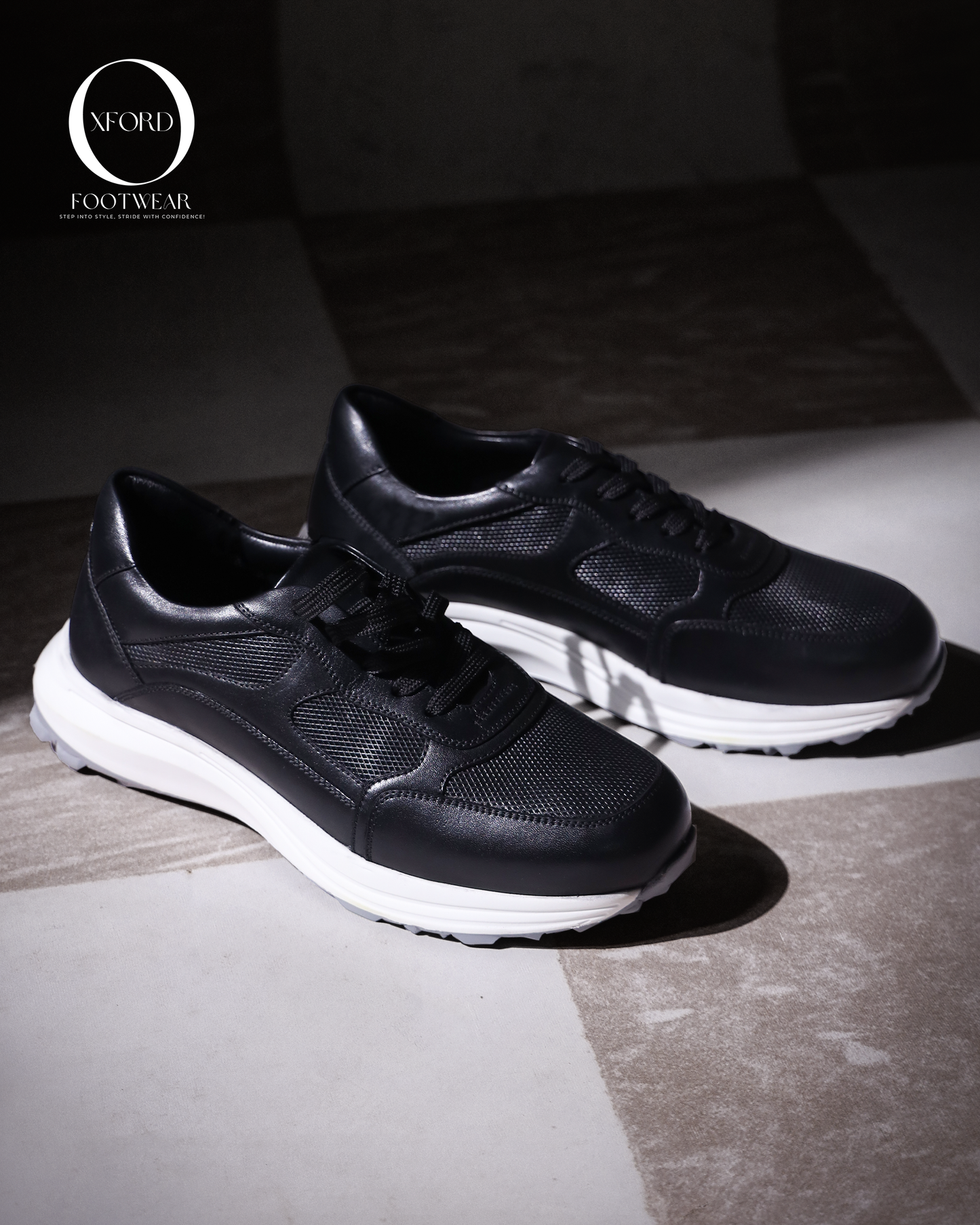 Elva Sneaker Black Poked