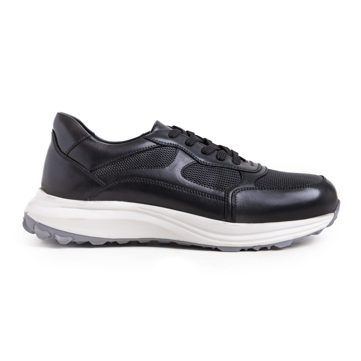 Elva Sneaker Black Poked