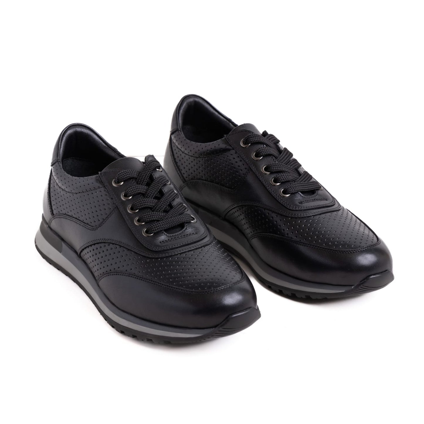 Bado Sneaker Black poked
