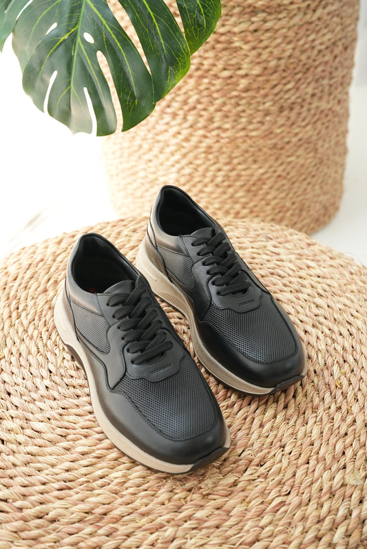 The Jocker Sneakers Black